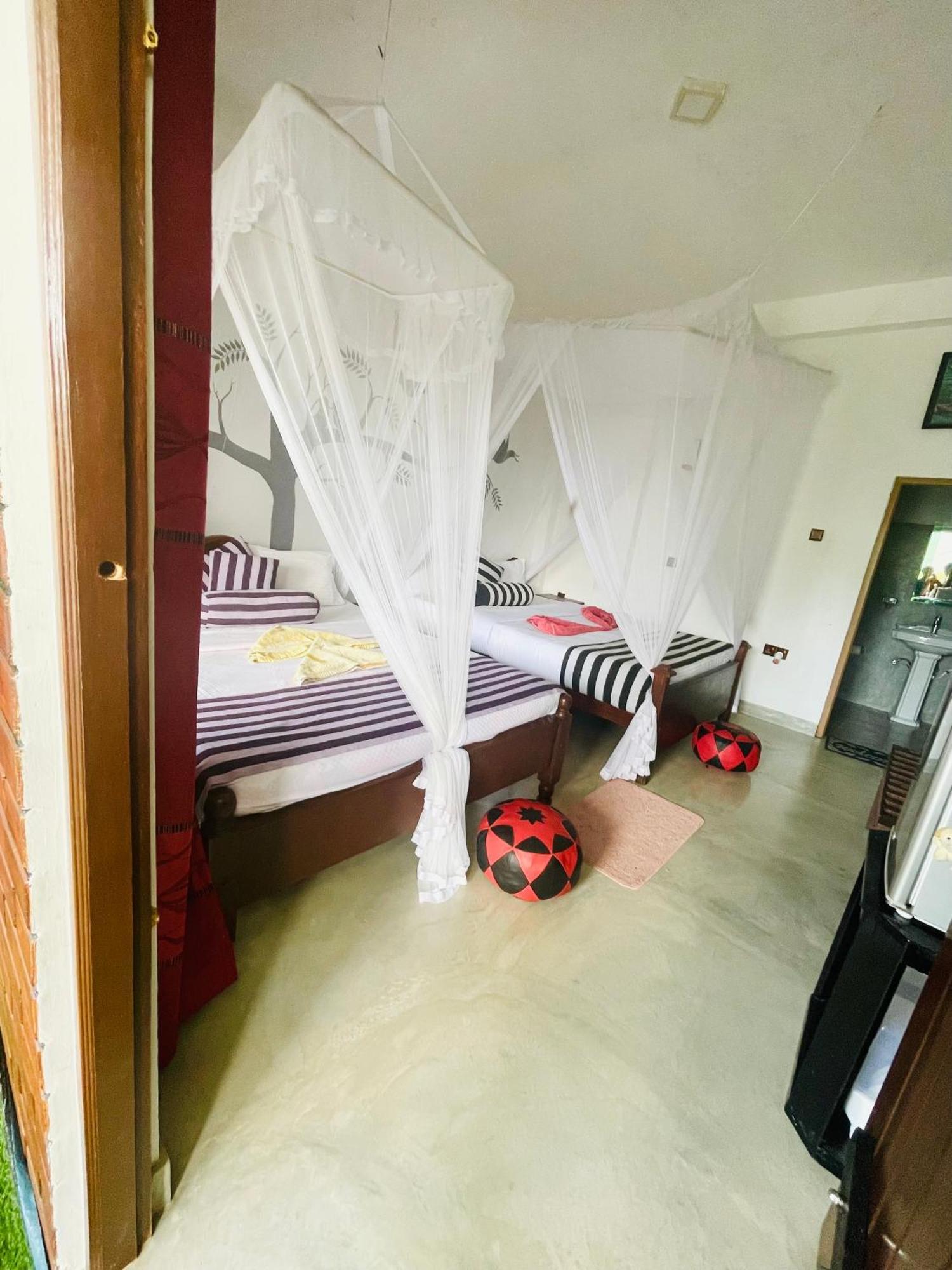 Snuggle Cottage เอลลา ภายนอก รูปภาพ